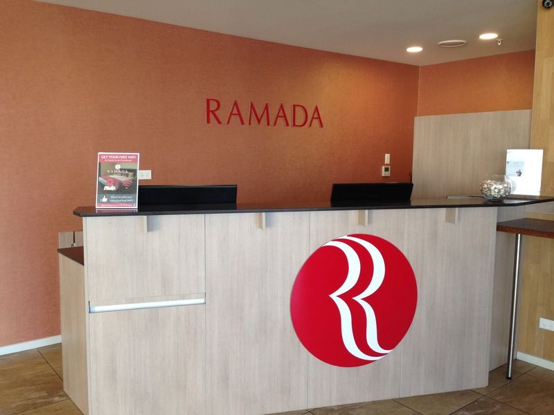 Ramada Suites By Wyndham Christchurch City Exteriör bild