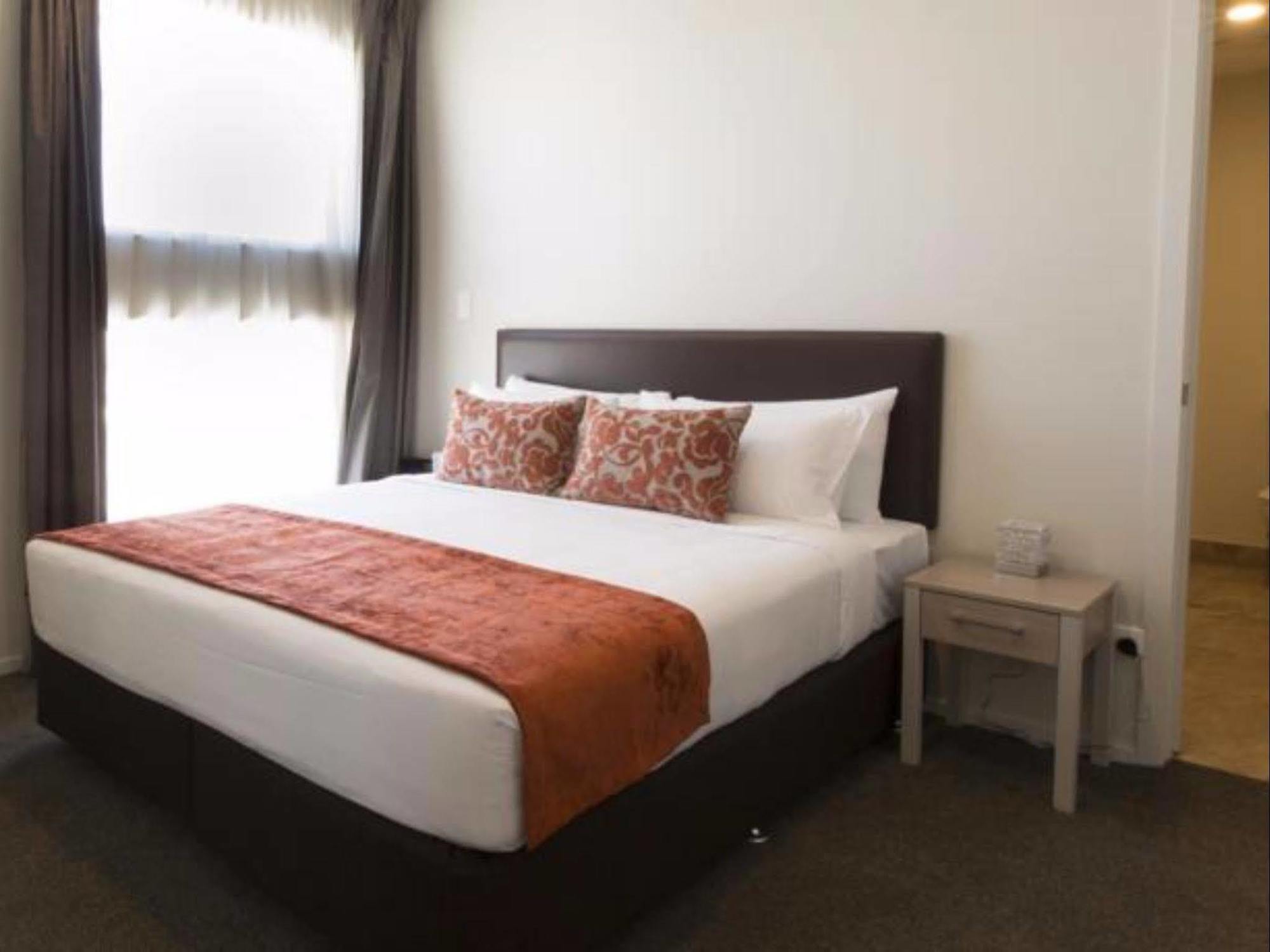 Ramada Suites By Wyndham Christchurch City Exteriör bild